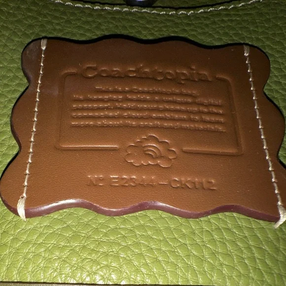 NWOT Coachtopia Ergo Bag in Pebbled Leather - Pale Lime Green - Picture 13 of 13